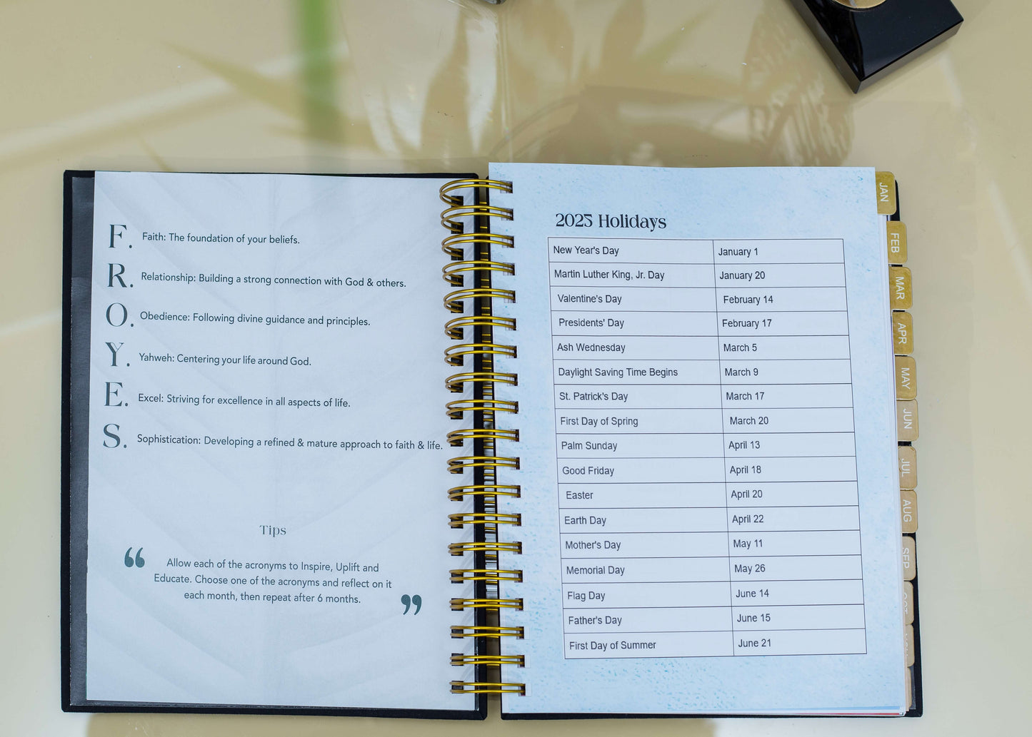 Peaceful Living Daily Planner - Black